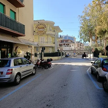 Residenza Topazio Сан-Бенедетто-дель-Тронто